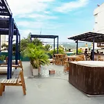 Puerta Aqua by La Puerta Hostels